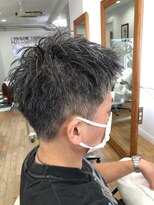 ヘッズ 本八幡店(HEADS)&nbsp;MEN'S HAIR  センターパート　ツイストスパイラル　コンマヘア