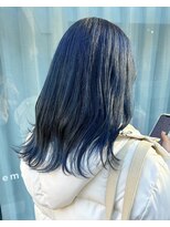 ビヨンドイー(beyond E)&nbsp;ブルージュのダブルカラー