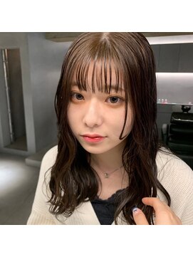 リール(rire) デザインカラーレイヤーカットウェットヘア夏オリーブベージュ