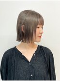 ワンレングスボブ×グレージュ