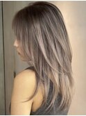 ハイライトカラーミルクティーベージュレイヤーカット