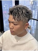 ホワイトメッシュツイストスパイラルパーマリバースアップバング