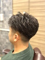 銀座マツナガ 神田店&nbsp;直毛さん必見！セット時短強めワンカールパーマツーブロ刈り上げ