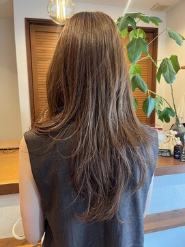 パライソ 竜美丘店(PARAISO) 重めのレイヤーカット×グレージュカラー