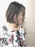 ボブと濃淡つけたグレージュ