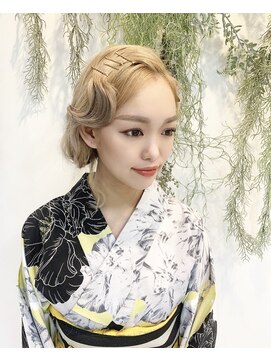 レア(Le'a) フィンガーウェーブ、ボブアレンジ