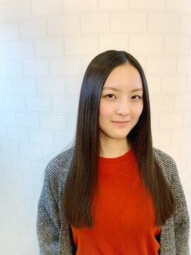 バーチ ウシワカマル(BIRCH ushiwakamaru) センターパートでうる艶ロング♪