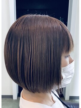 ミューコロル(mieux color) ストレートボブ　毛先軽め　トレンド