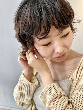 ラキ(laki) ニュアンスショートパーマ