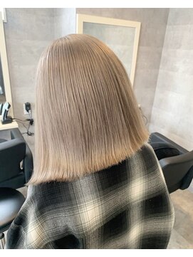 アンダーバーホワイト(_WHITE) ミルクティーベージュ