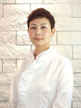 リベーヌプラス 絶壁解消/ひし形/くびれ/斜めバング/60代50代40代/ミセスヘア