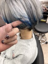 アルメリア 池袋(Arumeria)&nbsp;シルバーグラデーション裾カラーケアブリーチブルー