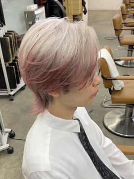 ホワイト×ピンクエンドカラーセンターパート