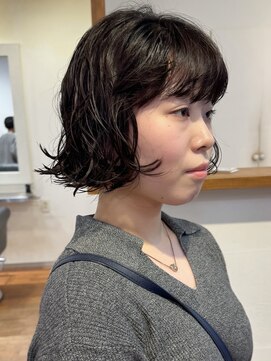ユートゥイーズ つくば(U too e's) riko|外国人風ミニボブパーマ