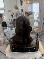 ヘアー アレス(hair ales)&nbsp;リボンカチモリハーフアップ