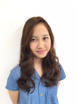 ブス 大畑店(BUSU) 大きめカールの大人ロング