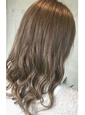 スモーキーアッシュ