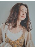 エアリーミディ　ショートパーマ　黒髪　ホワイトアッシュ