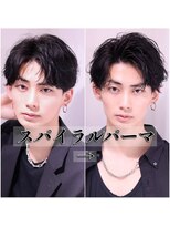 ネイビー(NAVY)&nbsp;メンズ センターパートマッシュ 前下がりショート スパイラル