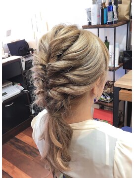 ビューティーサロン ホープ(beauty salon HOPE) 編みこみルーズアップ