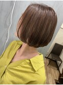 ショートボブ。