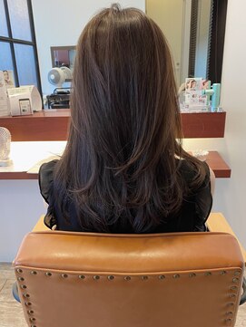 マーリャヘアー(mallia hair) レイヤースタイルレイヤーカットロングレイヤー小顔スタイル