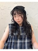 パーマで暗髪でも抜け感を◎《moeka》