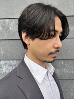 ヒュイル バイ ニアウ(Hwyl by Niau) メンズマッシュセンターパートスパイラルパーマニュアンスパーマ