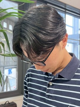 アウラ(AURA) 盛岡駅ニュアンスパーマ毛流れセンターパートフェザーパーマ30代