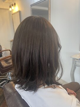 スニップヘア(snip hair) ナチュラルレイヤー×オリーブカラー