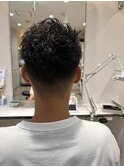 クセ毛を活かした爽やかフェード