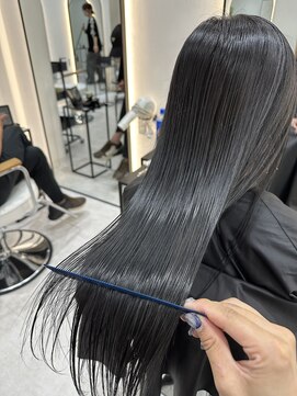 ジーナ 博多筑紫口(Zina) 地毛風ブルーブラック×艶髪 髪質改善Tr【福田れん】