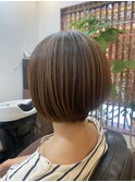 ドライカットで作る前下がりショートボブ