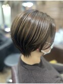 ショートボブ×マットベージュ