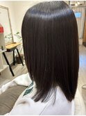 肩下きりっぱなし