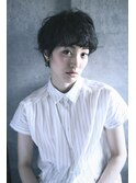黒髪ショート
