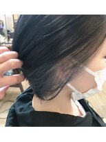 ギフト ヘアー サロン(gift hair salon)&nbsp;チラッとインナーシルバー☆ショートボブ