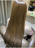 まとまる&艶感!さらさら美髪ストレート【カミケンガレリア】