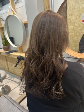 スクリバイタヒエ(SUKURI by tahie) #ハイライト　#ロングヘア