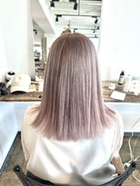 ニュート(Neut )&nbsp;ホワイトピンクベージュカラーホワイティベージュカラー