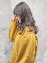 シー(shii..) 《shii..》#ナチュラルヘア#シアーグレージュ