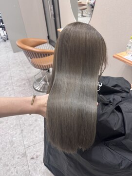 シカ 神戸三宮元町店(Cica) オリーブグレージュ ベージュ 三宮 ダブルカラー