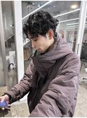 メンズセンターパートカルマパーマ刈り上げショート