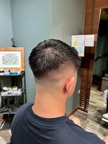 スタンドバーバー 柏(STAND BARBER)&nbsp;スペインカール/スパイキーショート/ブルーブラック/柏