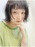 ワイドバンググレージュカラー切りっぱなしボブレイヤーカット