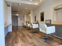 スリーピースヘア 恵比寿(3PeaceHair)の雰囲気（こだわりぬいた施術でカラーしながら髪質改善＆エイジングケアを）