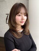 ザック ヴィ(ZACC  vie)&nbsp;レイヤーカット/ミディアム/9トーンベージュ
