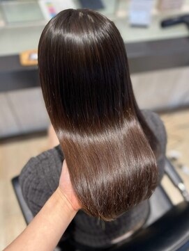 エクラバイナチュラル(eclat by Natural) 思わず触れたくなる極上ストレート/シルクのような手触りが叶う
