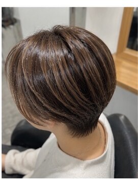 ヘアアンドメイク アース 入間店(HAIR&MAKE EARTH) ひし形ショート