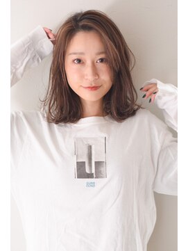 ジョエミバイアンアミ(joemi by Un ami) joemi 新宿 無造作カール感の毛先カール最新ブランジュロブ 近江